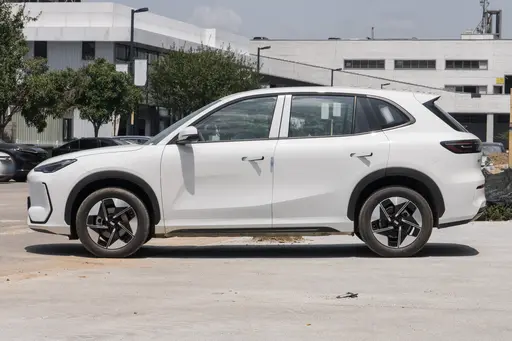 Geely5918efe3bbd44723df0407948d18ba1~512x0 DCP_65918efe3bbd44723df0407948d18ba1~512x0