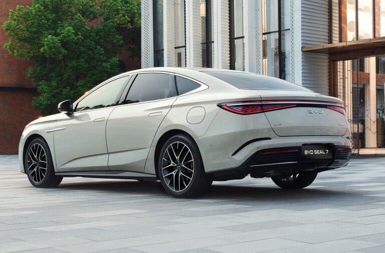 BYD Seal 07 DM-i