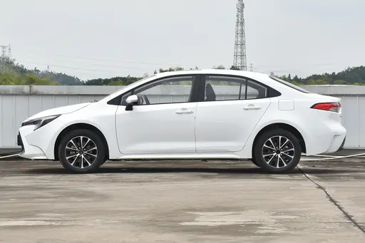 Toyota 23 5007dfbd6ce54dea99a8f308cf3085fa~512x0