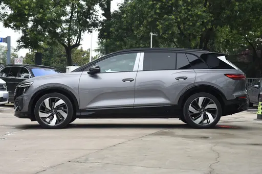 Audi 20 8ecd04eff59b4726ffe68b5a30d1de9f~512x0