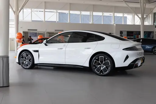 Xiaomi 11 c7a0870fc97f8e27997ed3b978856079~512x0