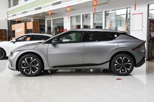 Kia 12 Kia EV6